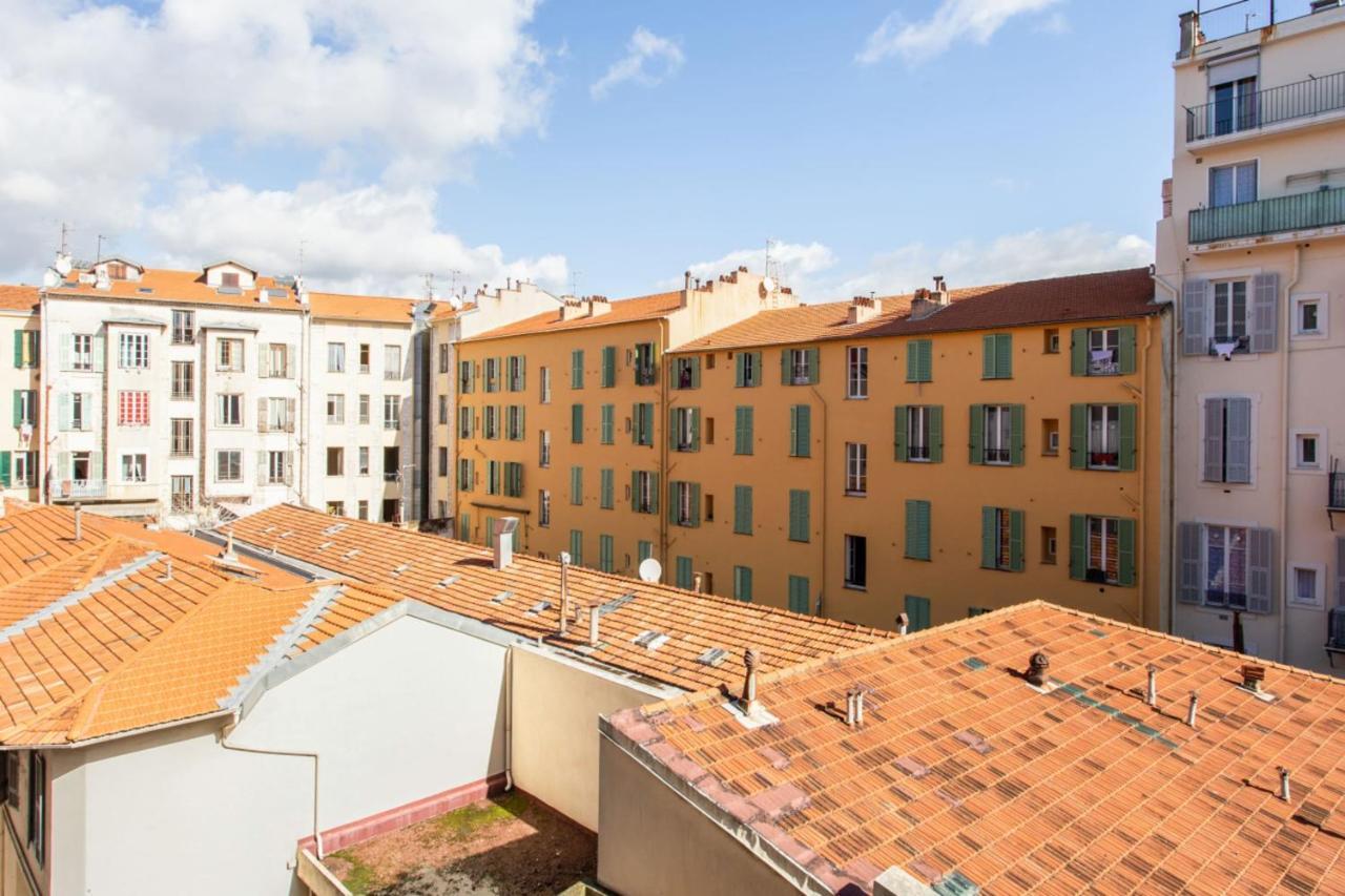 Le Refuge Acajou - Welkeys Apartment Nisa Exterior foto
